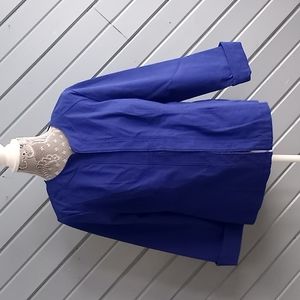 Chico's bright blue cuffed sleeve clasp up textured light weight blazer